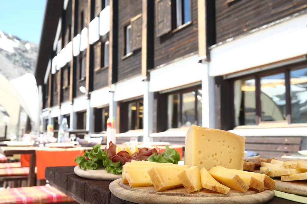 Albergo Quarto Pirovano Passo Stelvio Bagian luar foto