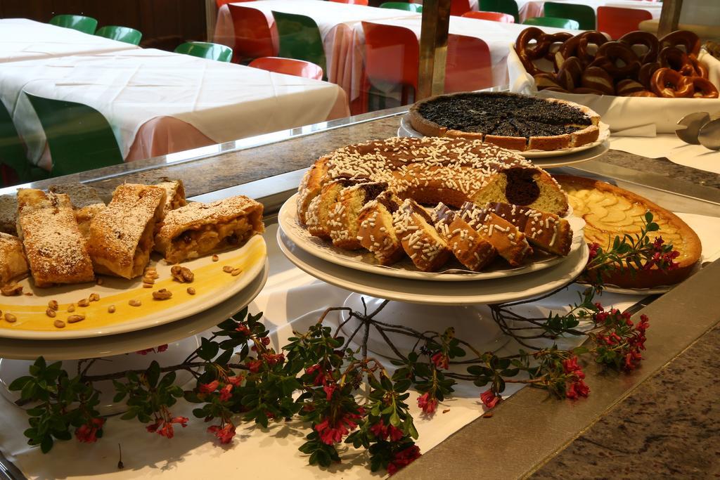 Albergo Quarto Pirovano Passo Stelvio Bagian luar foto