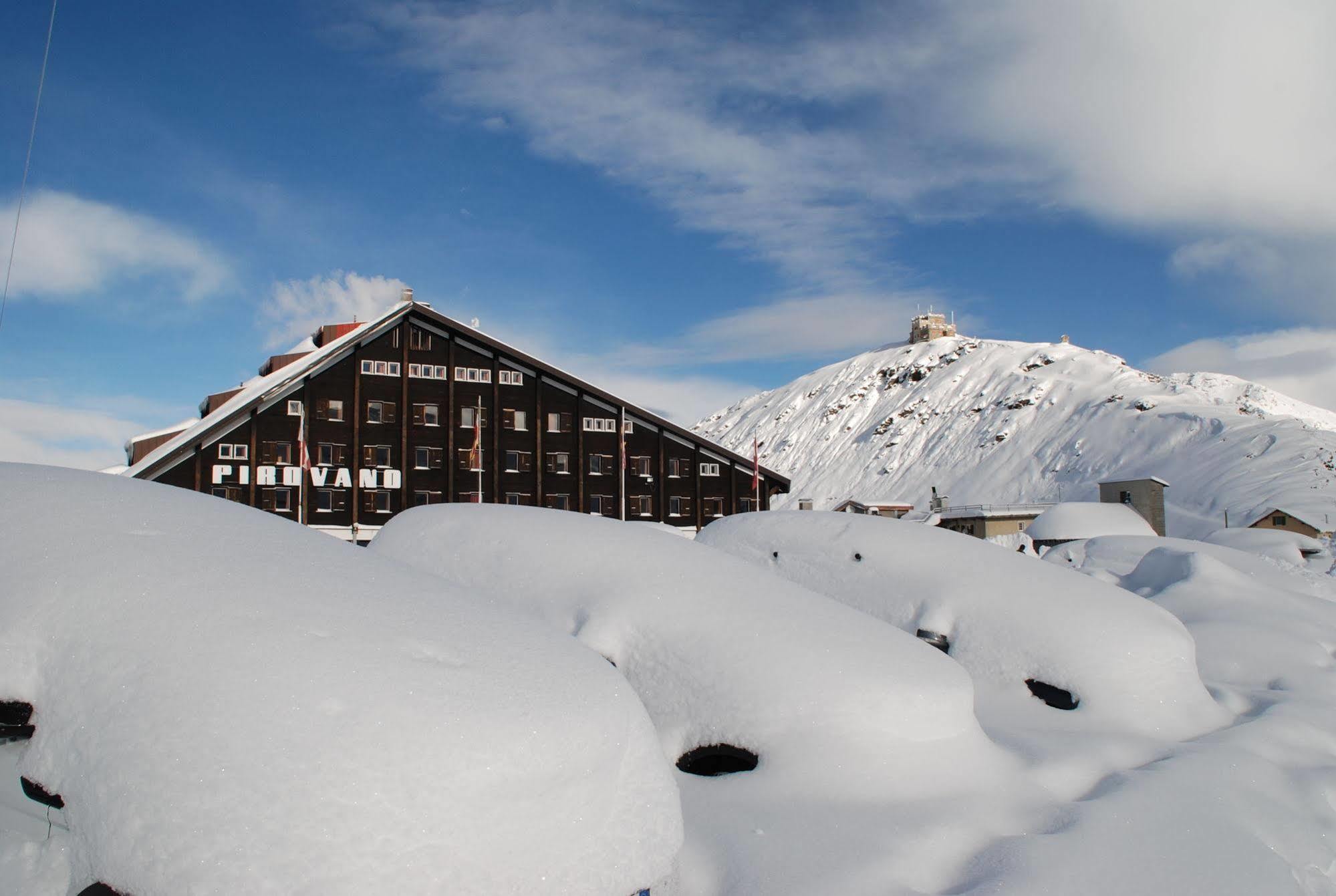 Albergo Quarto Pirovano Passo Stelvio Bagian luar foto