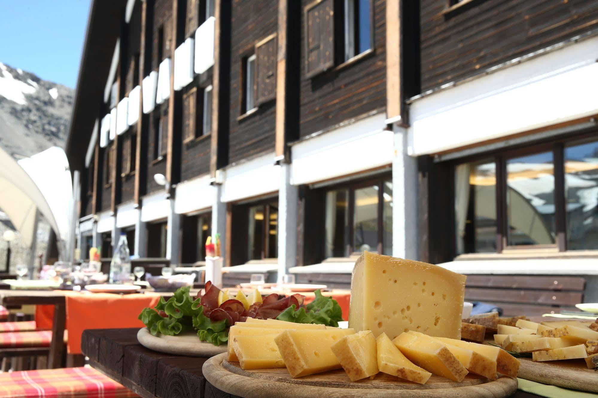Albergo Quarto Pirovano Passo Stelvio Bagian luar foto